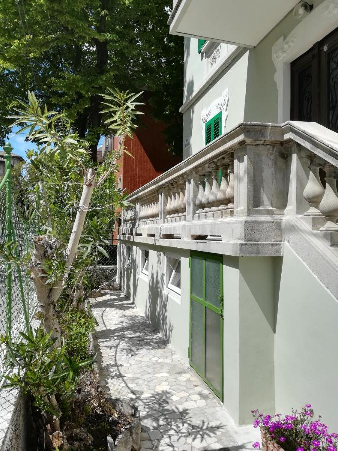 Agli Oleandri Appartamento In Villa Con Con Parcheggio Gorizia Exterior photo
